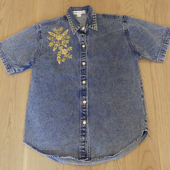 American Classics Vintage Flowers Bedazzled Short Sleeve Denim Button Down Shirt - Picture 1 of 5